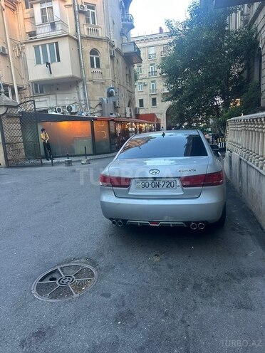 Hyundai Sonata-10