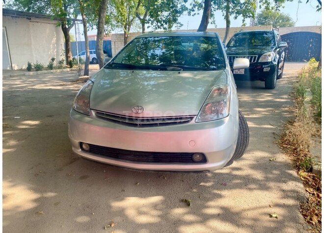 Toyota Prius-2