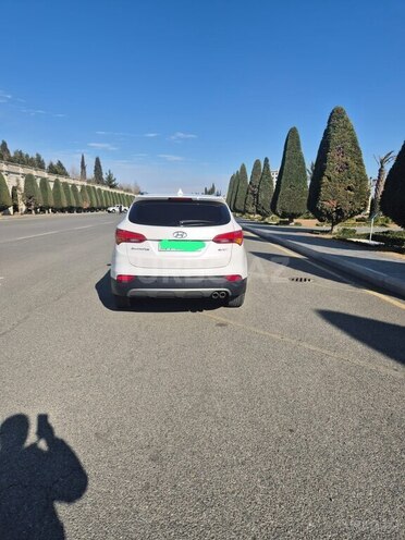 Hyundai Santa Fe-5