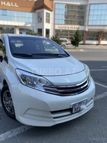 Nissan Note-6