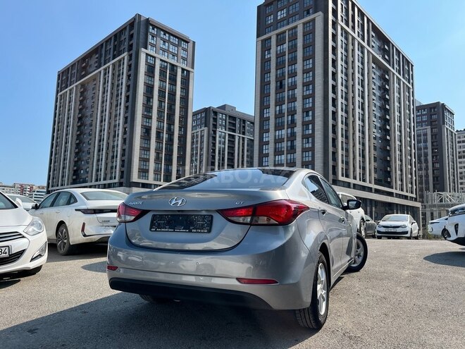Hyundai Avante-2