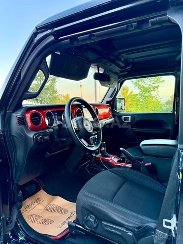 Jeep Wrangler-18