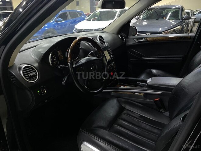 Mercedes ML 350 4MATIC-11