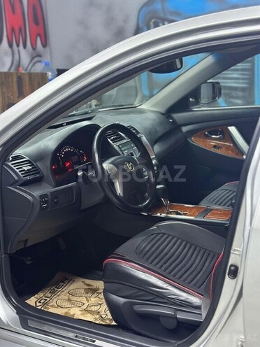 Toyota Camry-5
