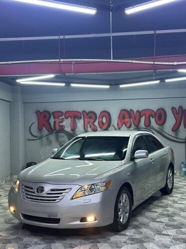 Toyota Camry-7