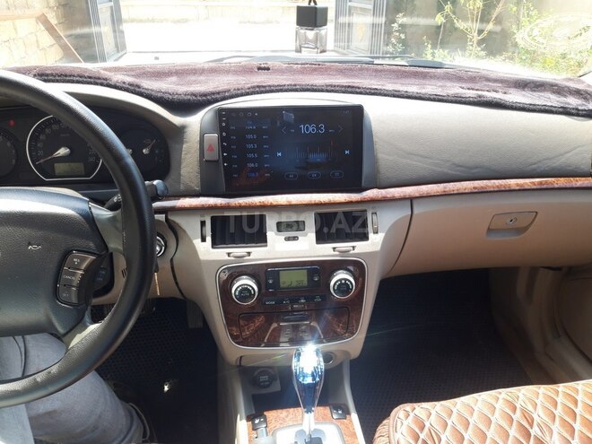 Hyundai Sonata-2