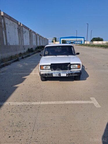 LADA (VAZ) 2107-2