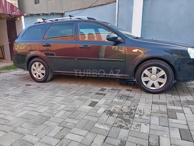 Chevrolet Lacetti-10