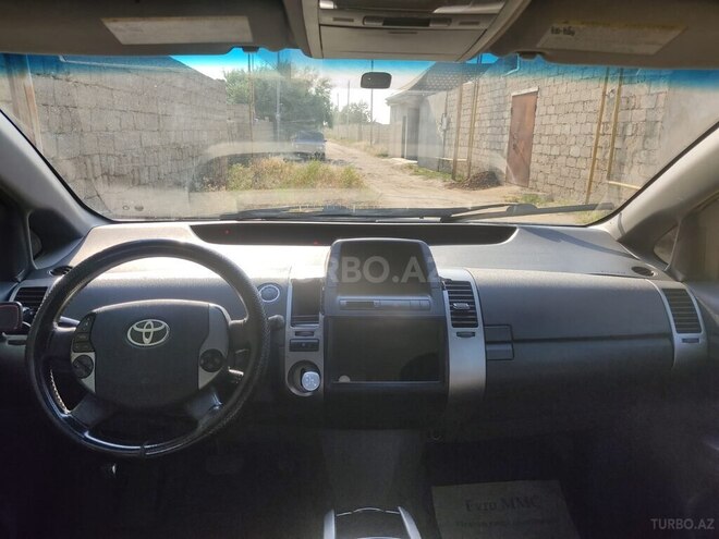 Toyota Prius-9