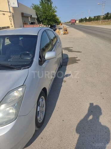 Toyota Prius-8