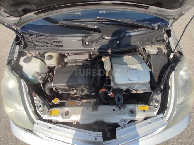 Toyota Prius-10