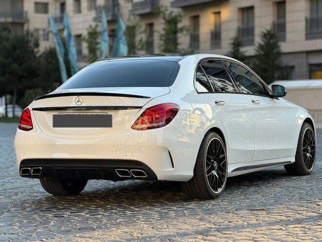 Mercedes C 300-7