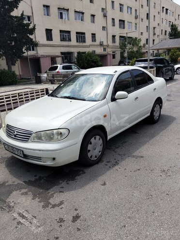 Nissan Sunny-4
