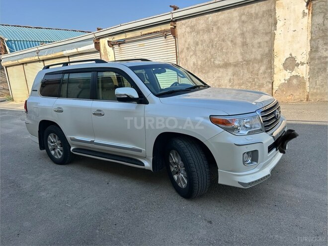 Toyota Land Cruiser-3
