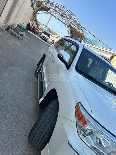 Toyota Land Cruiser-5