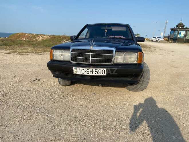 Mercedes 190-1