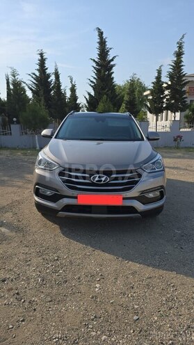 Hyundai Santa Fe-1