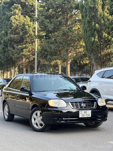 Hyundai Accent-5