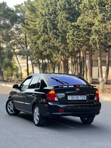 Hyundai Accent-8