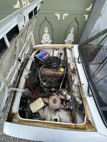 LADA (VAZ) 2106-5