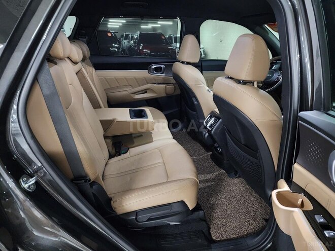 Kia Sorento-14
