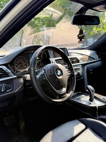 BMW 330-7
