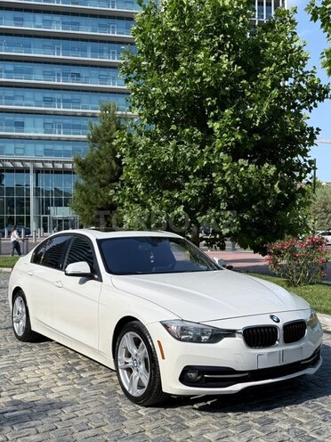 BMW 330-4