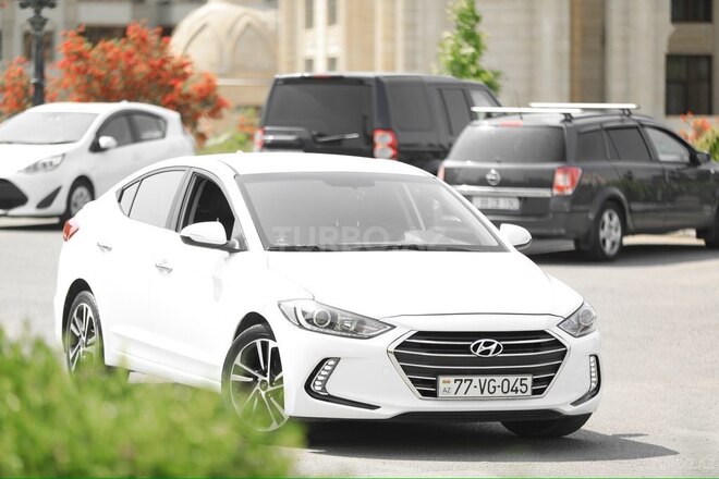 Hyundai Avante-1