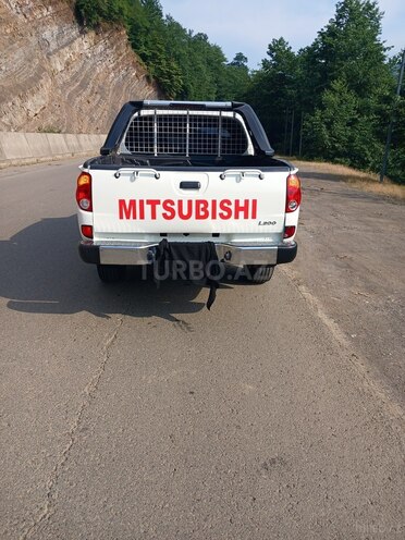 Mitsubishi L200-6