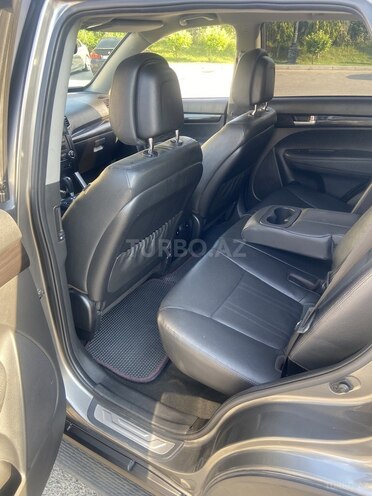Kia Sorento-19