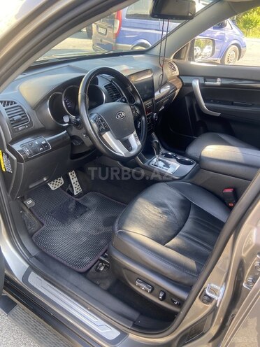 Kia Sorento-10