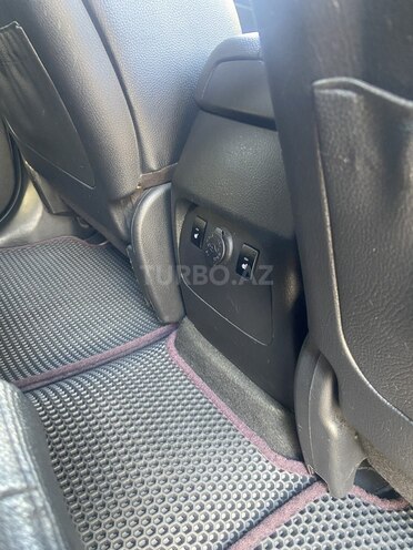 Kia Sorento-14
