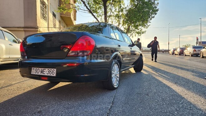 Nissan Sunny-4