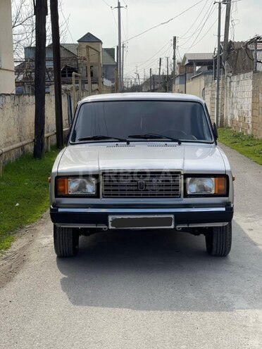LADA (VAZ) 2107-1