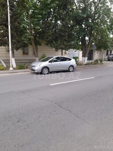 Toyota Prius-7