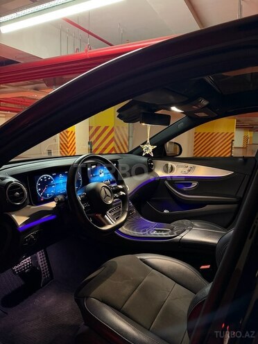 Mercedes E 300 e-7