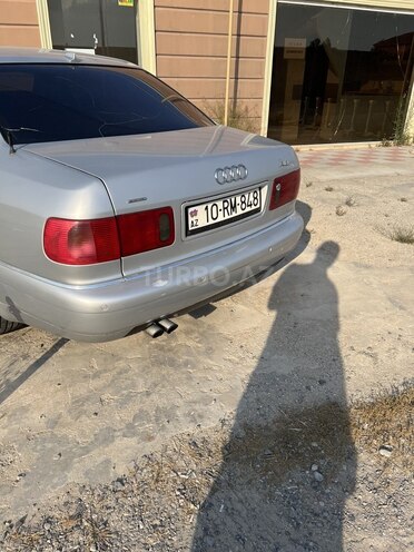 Audi A8-5