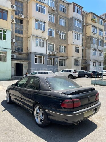 Opel Omega-5