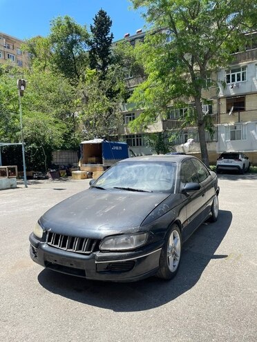 Opel Omega-2