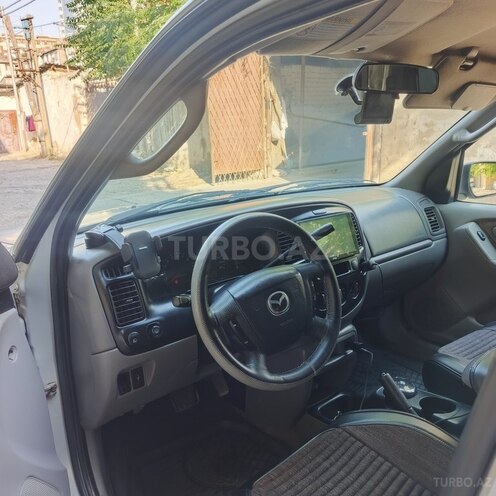 Mazda Tribute-8