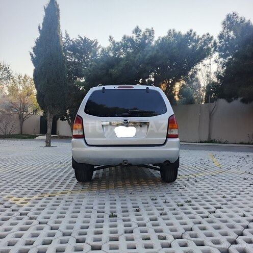 Mazda Tribute-2