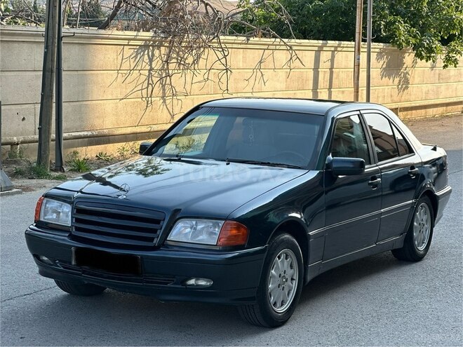 Mercedes C 200-4