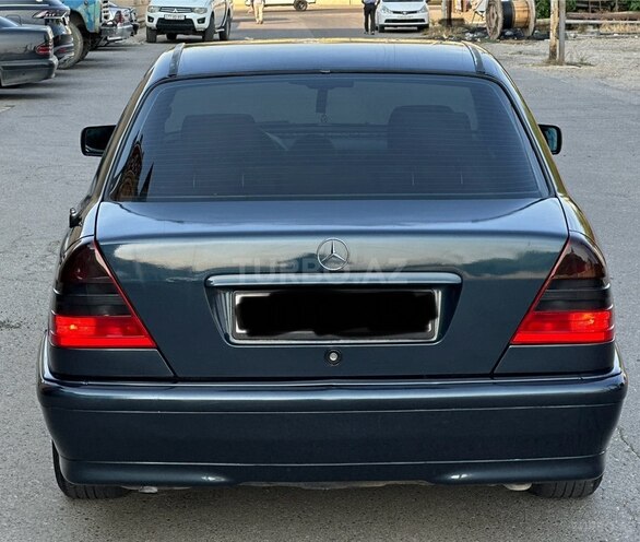Mercedes C 200-3