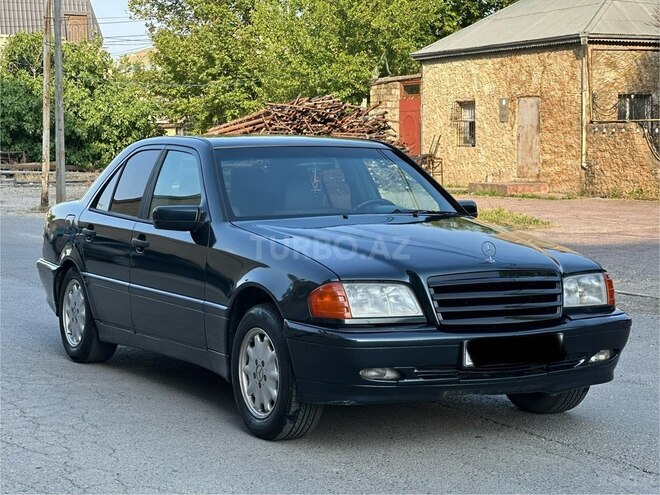 Mercedes C 200-13