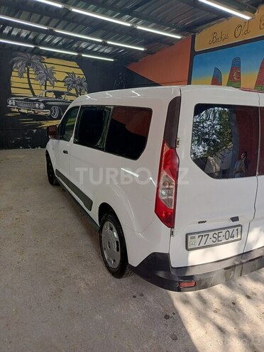 Ford Tourneo Connect-4