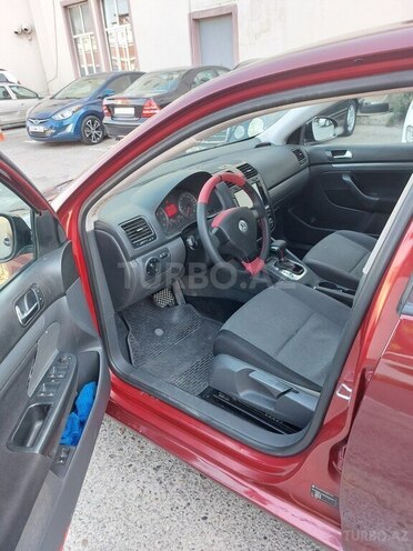Volkswagen Jetta-9