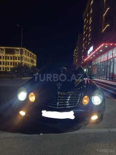 Mercedes E 320 4MATIC-1