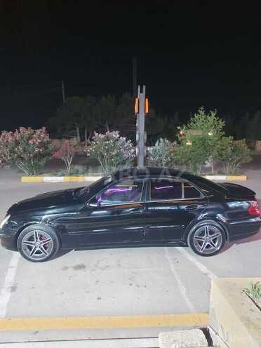 Mercedes E 320 4MATIC-3