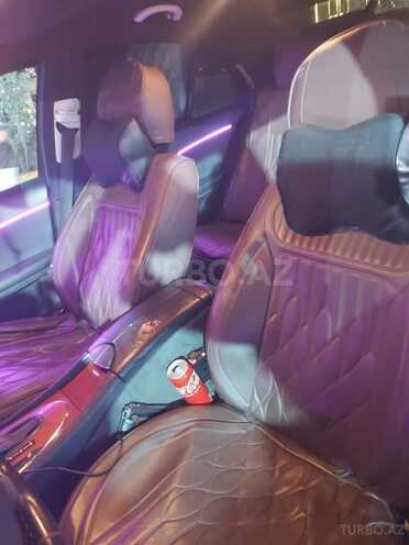 Mercedes E 320 4MATIC-9