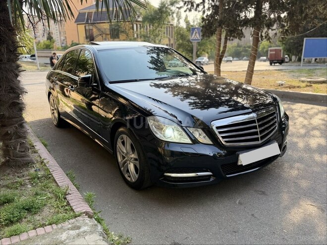 Mercedes E 220-10